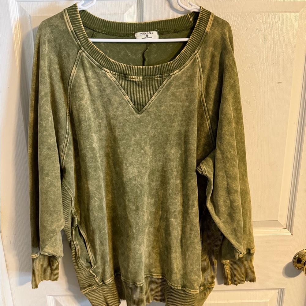 Zenana Outfitters Olive Green Top - Picture 1 of 4